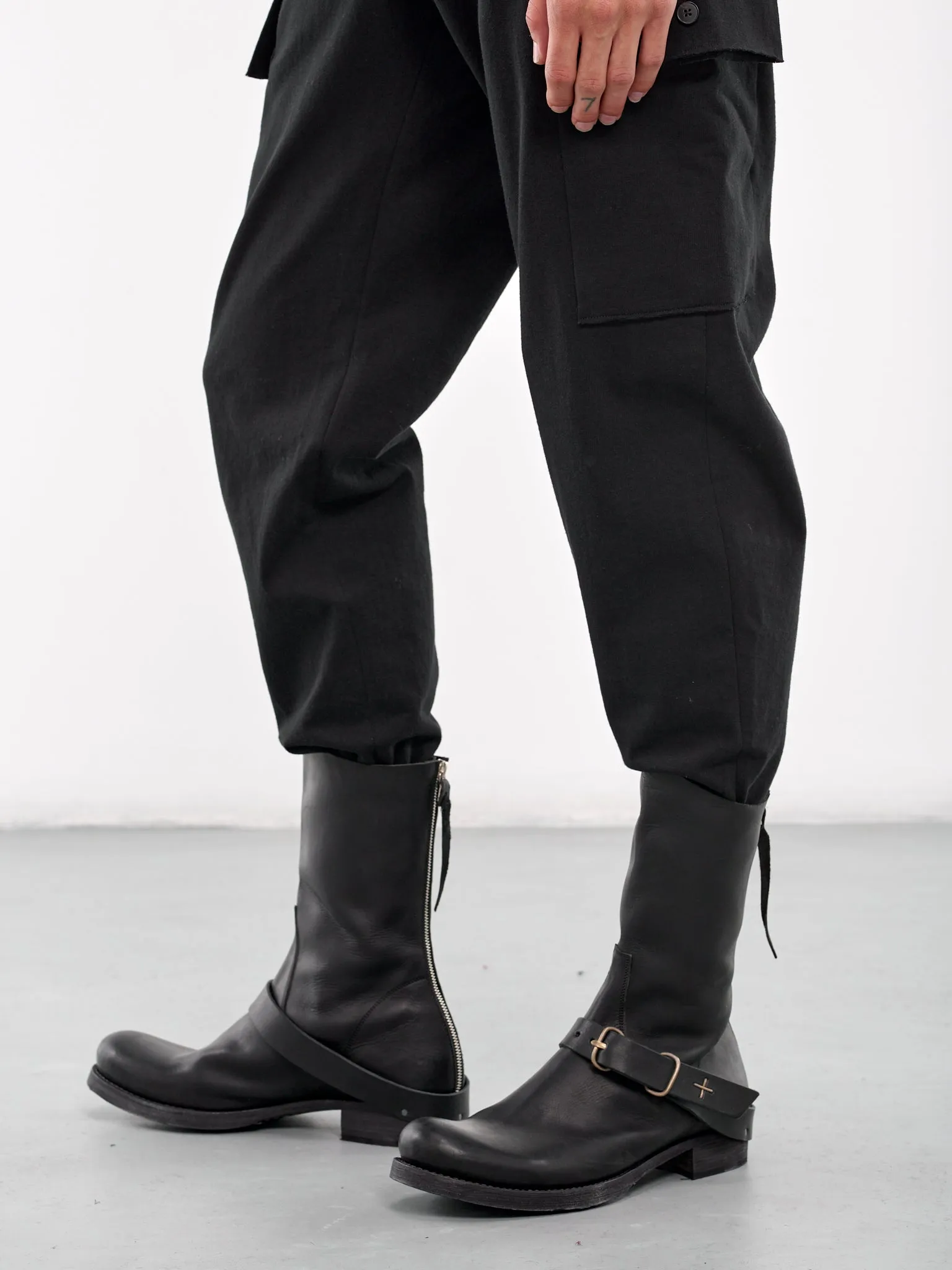 8-Pocket Cargo Pants (P380-MJP1-BLACK)