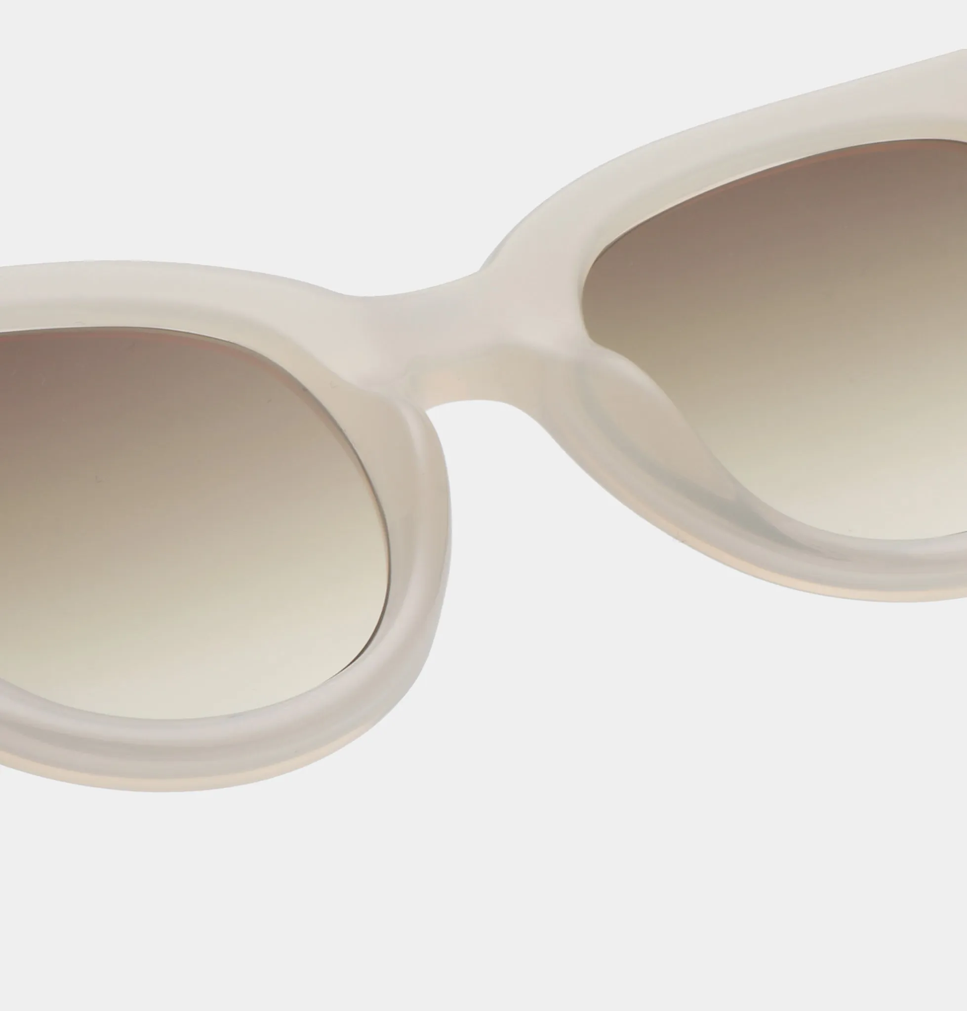 A.Kjaerbede Lilly Cream Bone Transparent Sunglasses