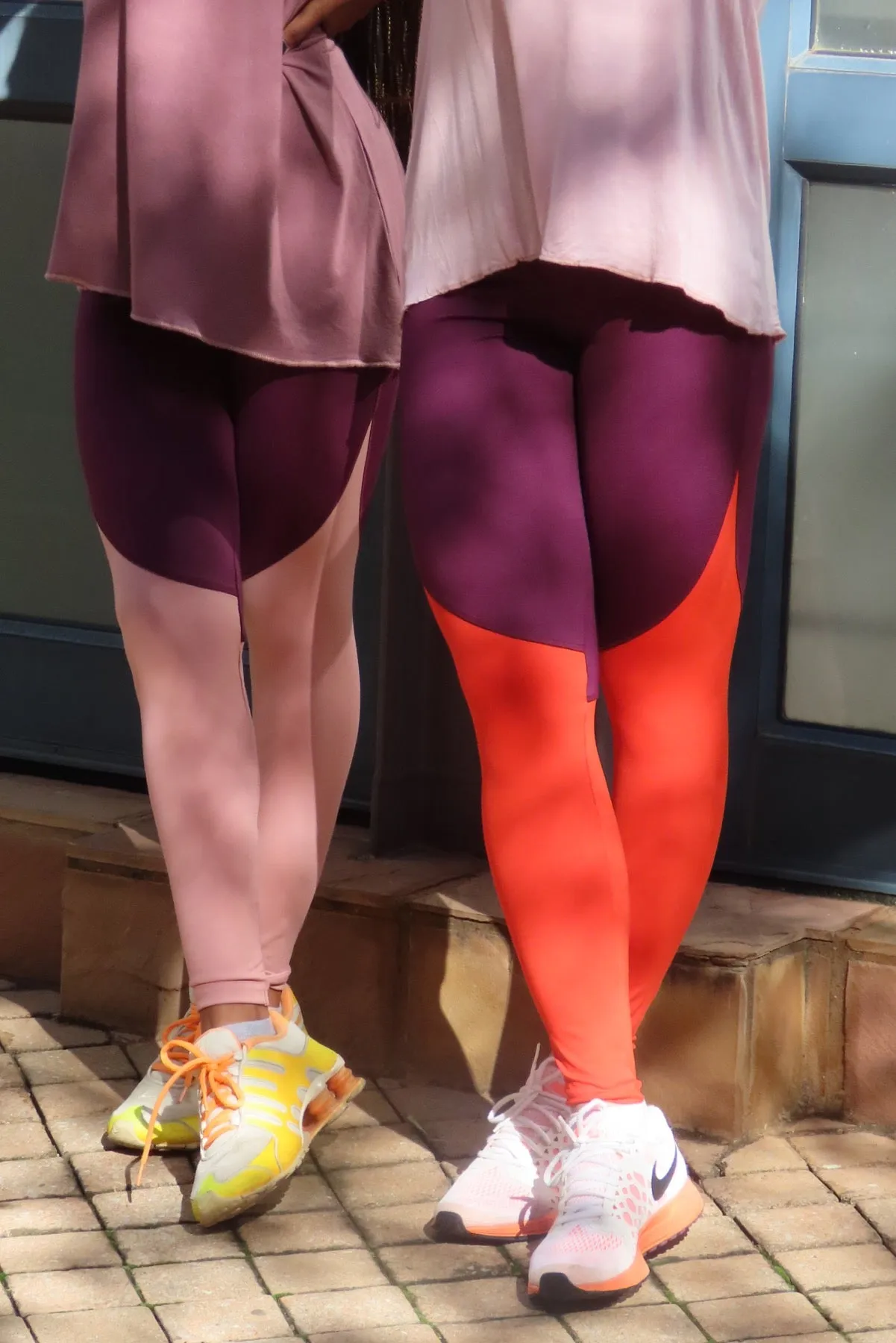 AR 1975 - 2 TONE TIGHTS