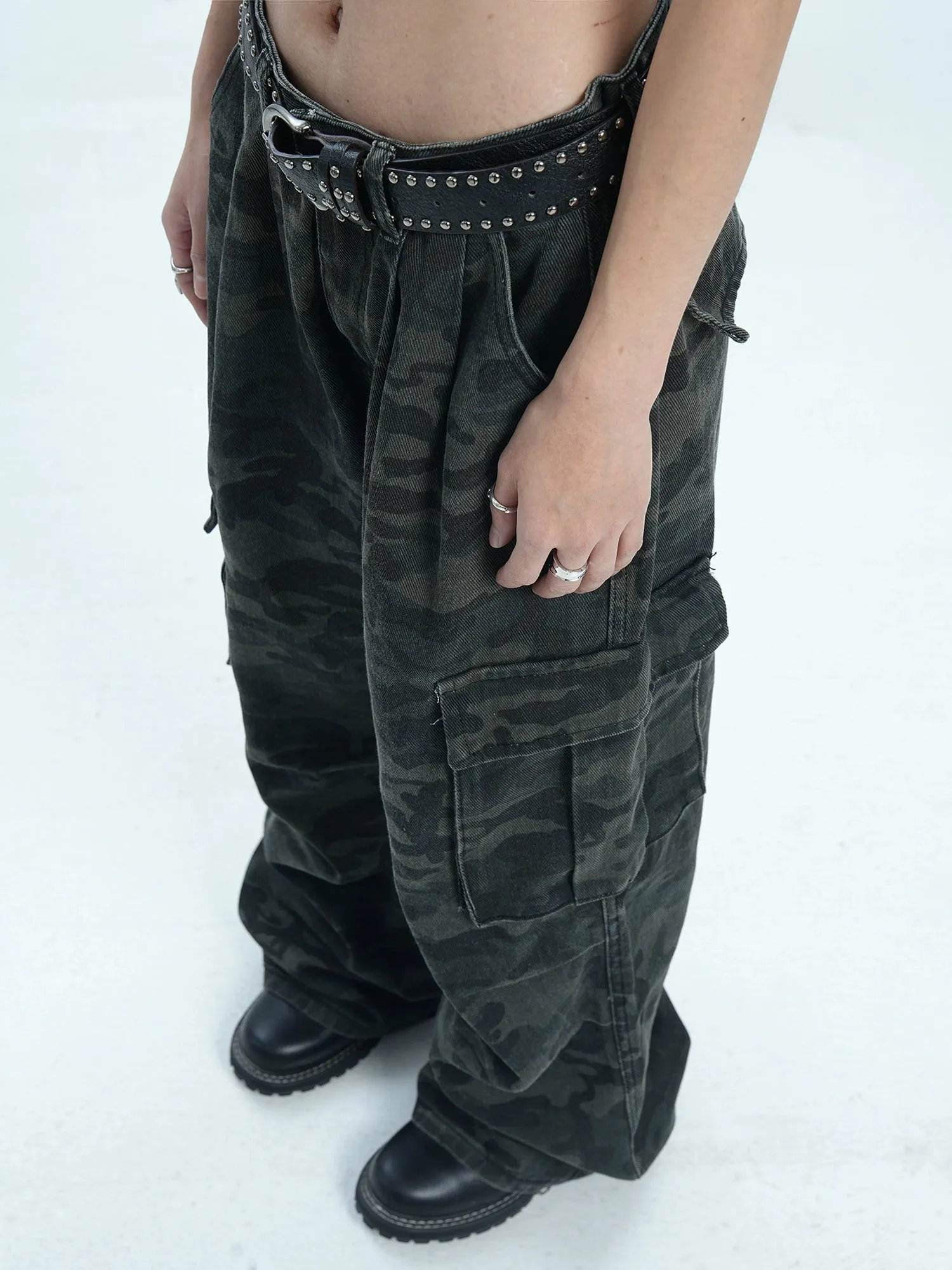 Camo Knee-Pleats Cargo Pants