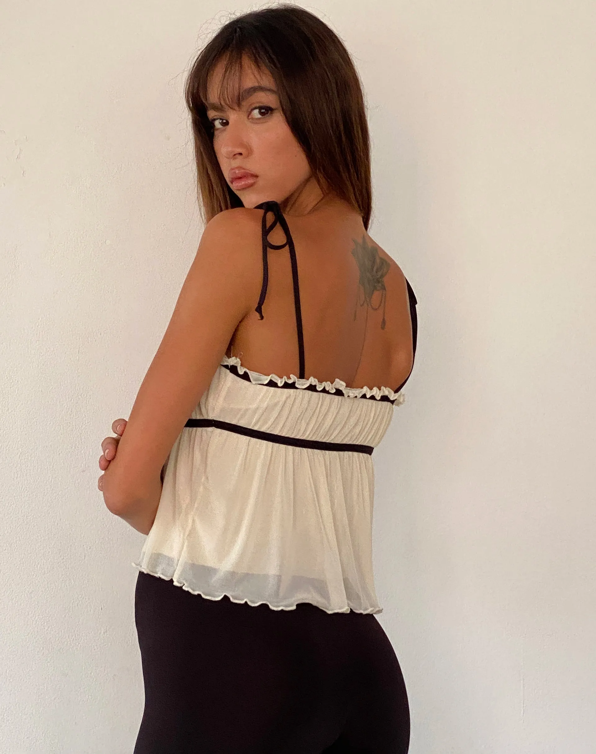 Damaris Frill Cami Top in Cream with Black Centre Bow