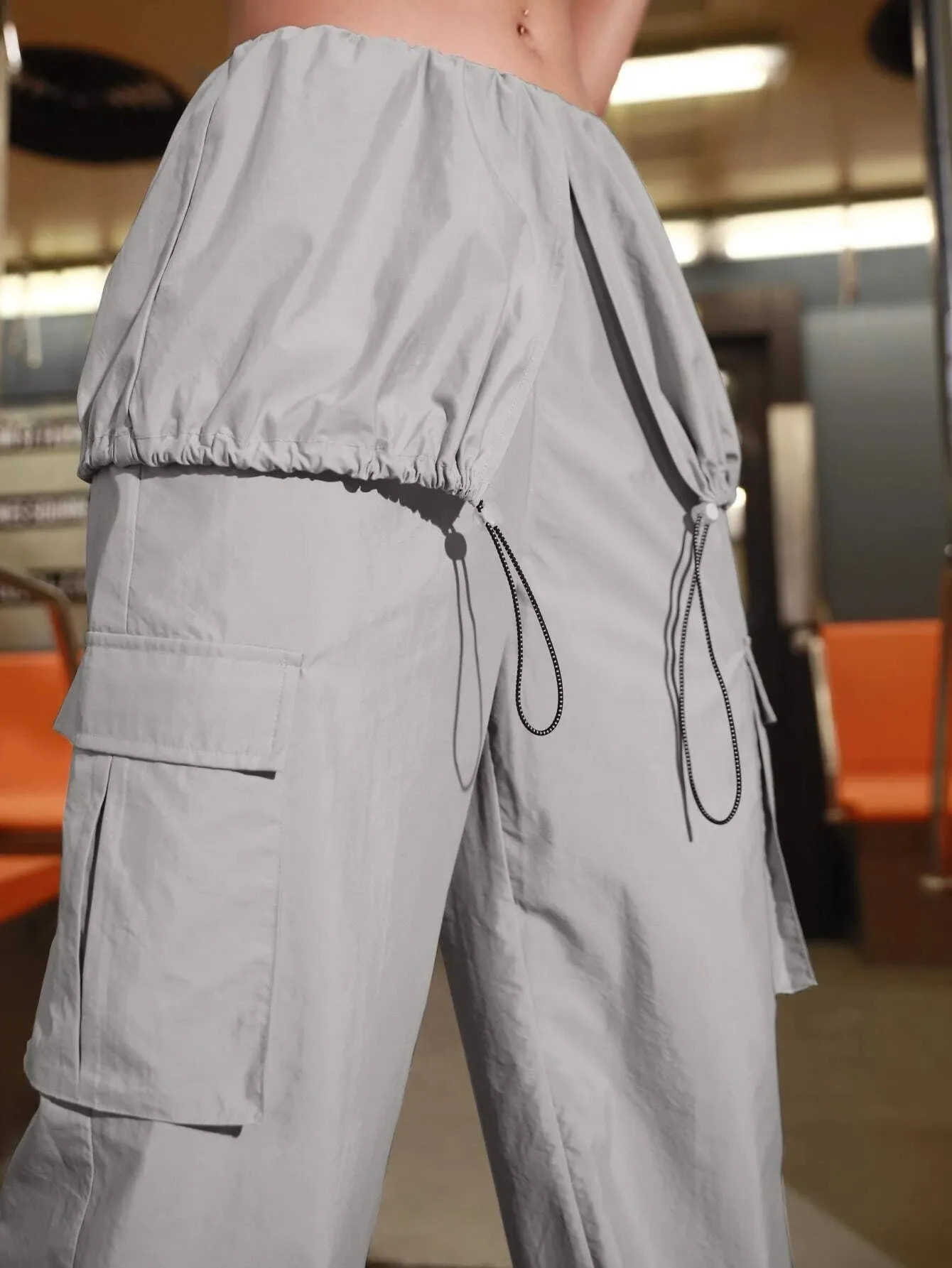 Flipped Waist Cargo Pants With Flap Pockets