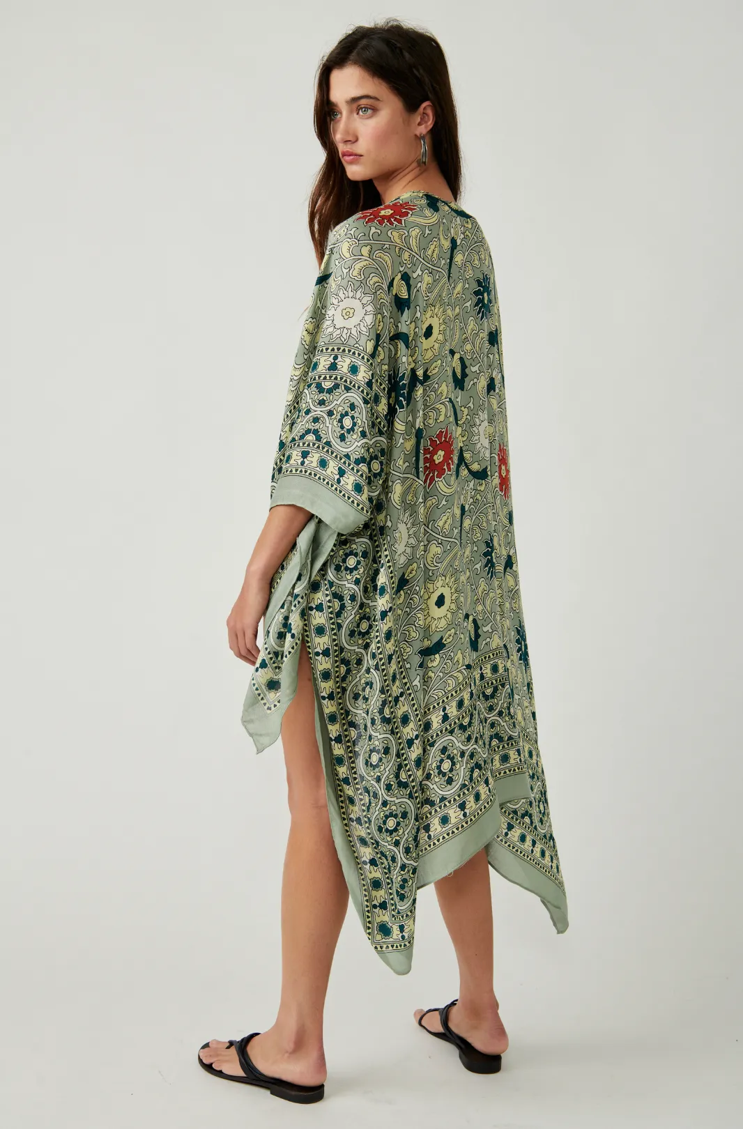 Magic Dance Border Print Kimono