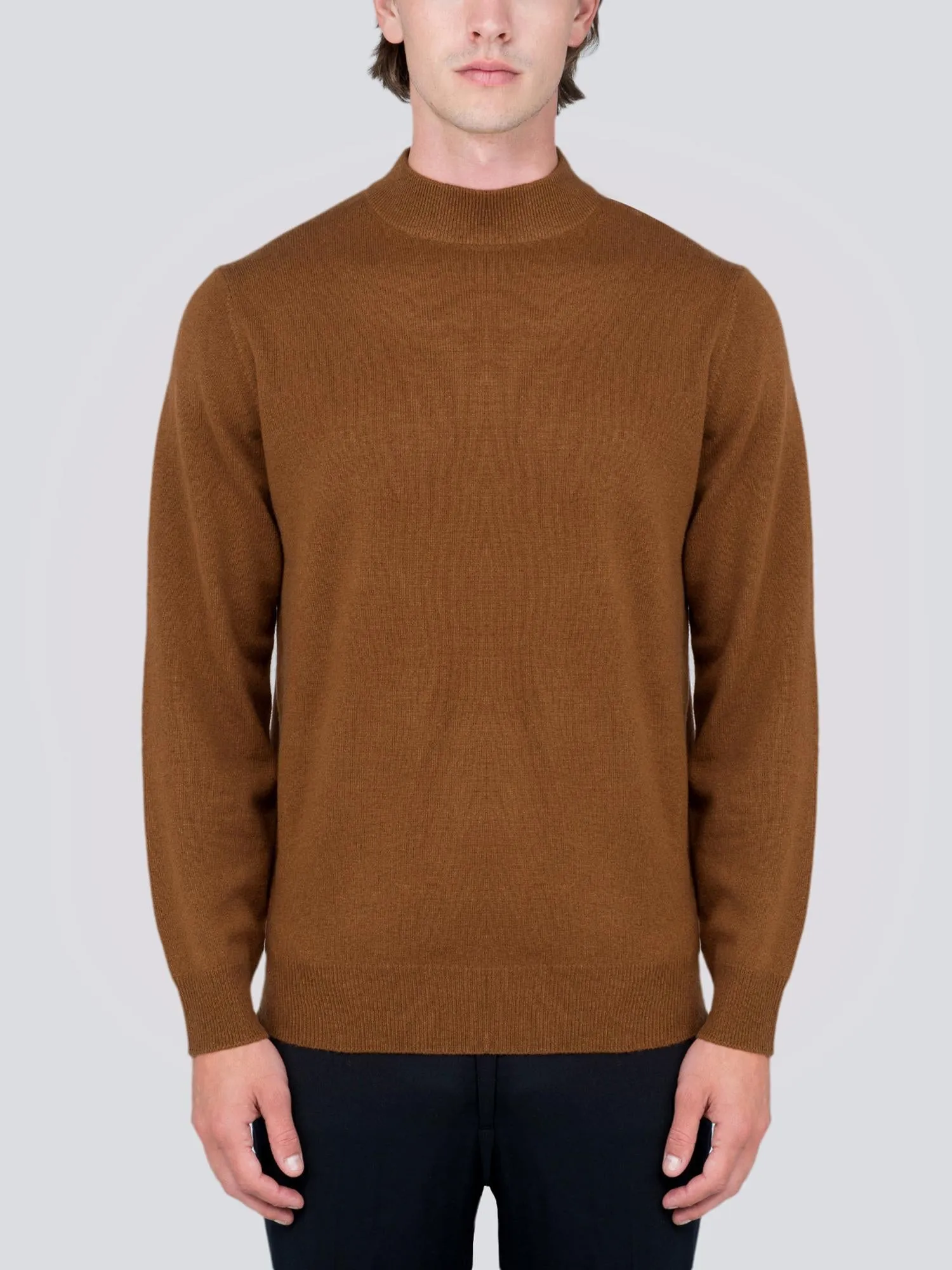 Men Mockneck Sweater_Deep Camel