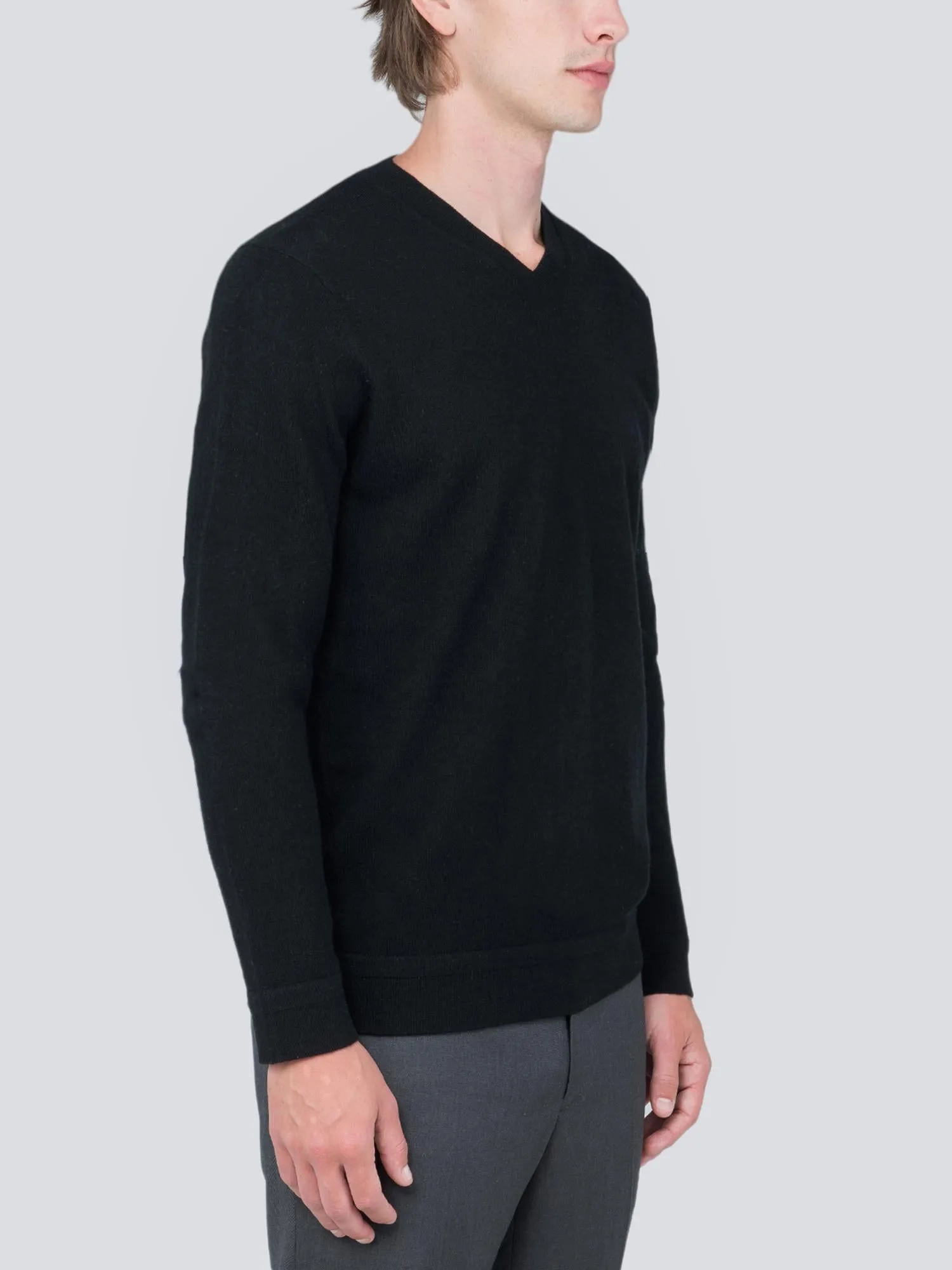 Men V Neck Sweater_Black