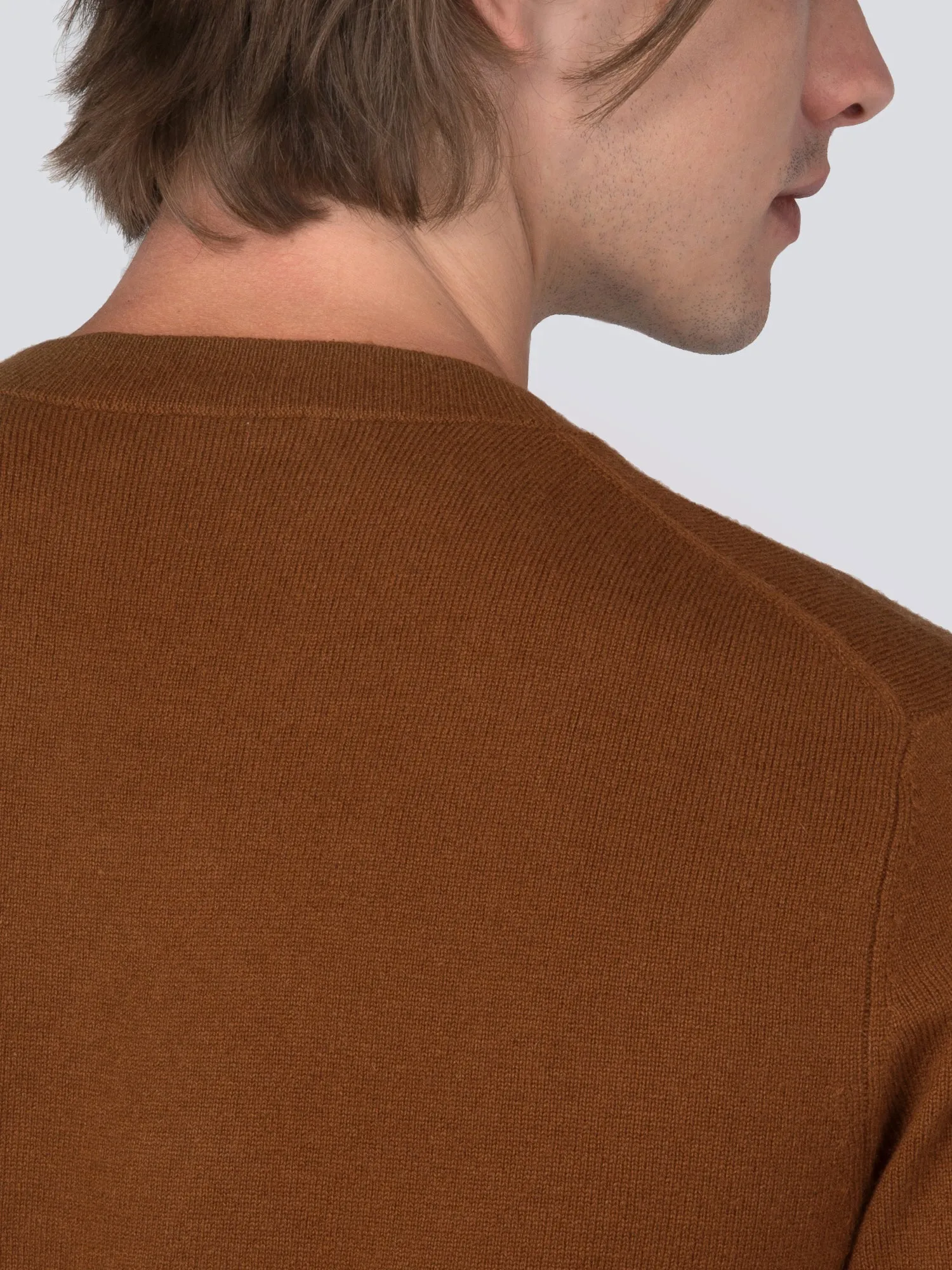 Men V Neck Sweater_Deep Camel