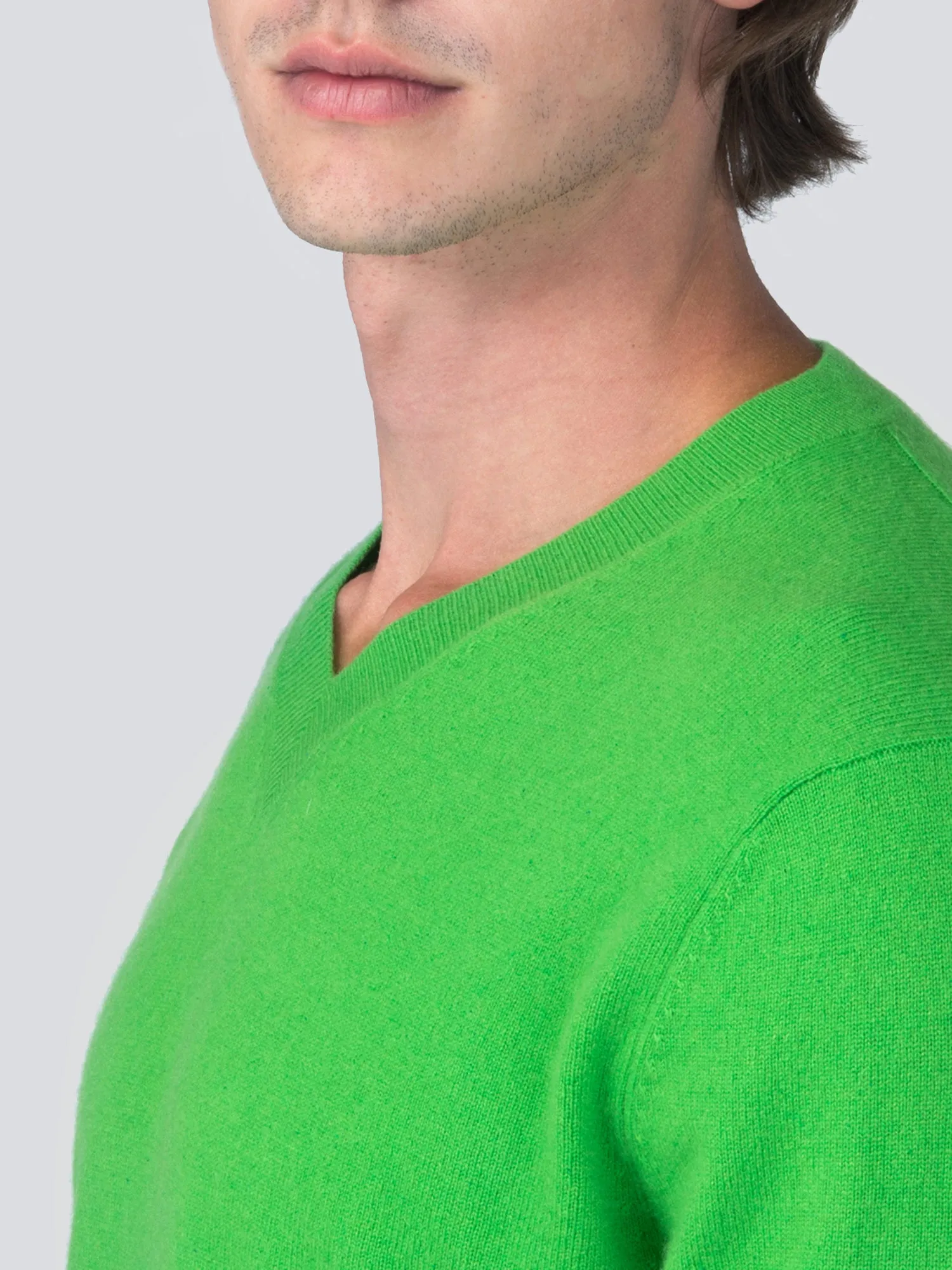 Men V Neck Sweater_Green