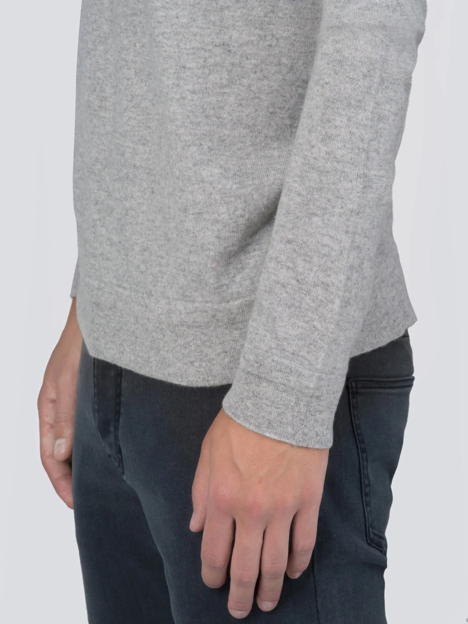 Men V Neck Sweater_Light Grey