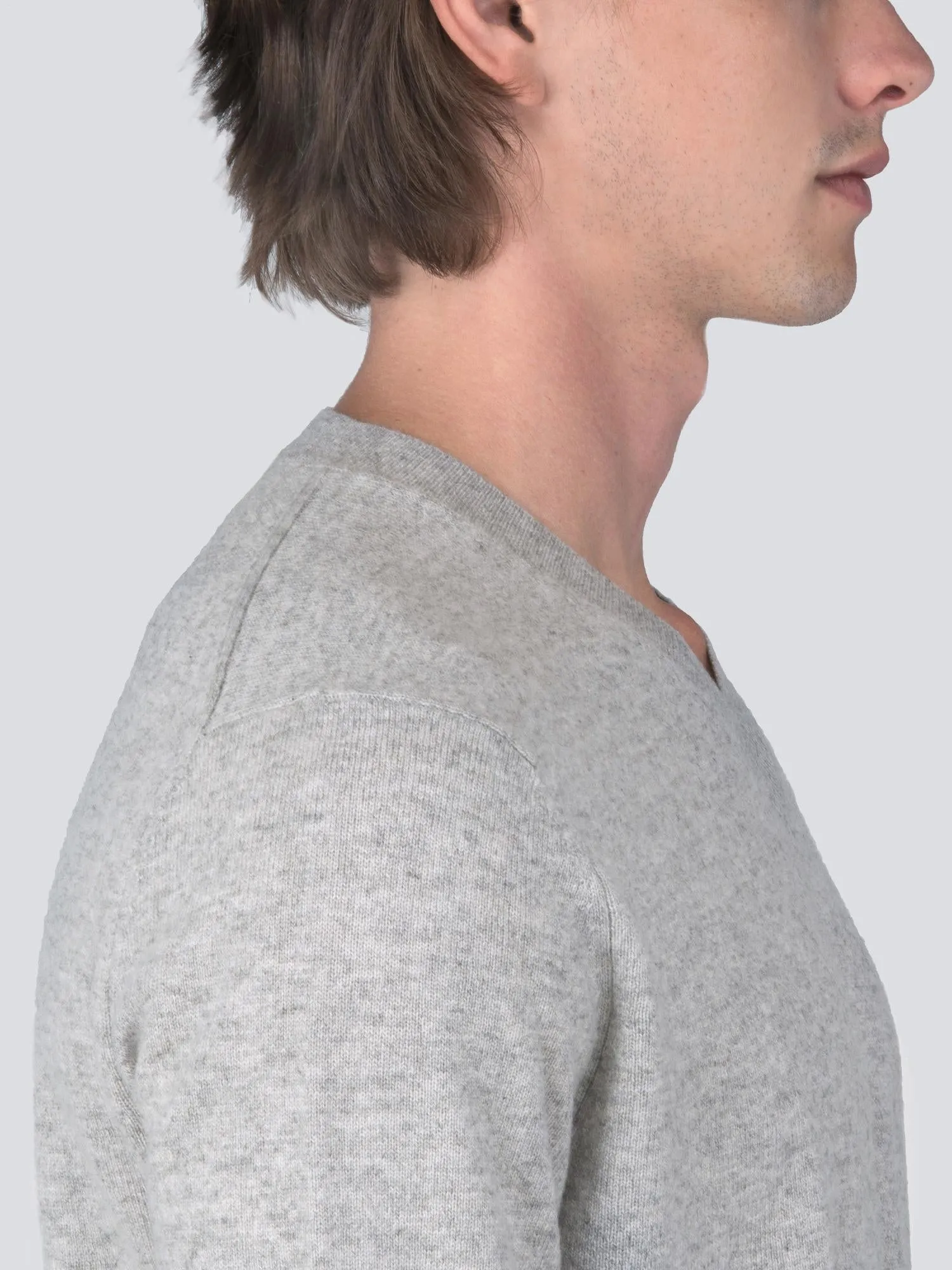 Men V Neck Sweater_Light Grey