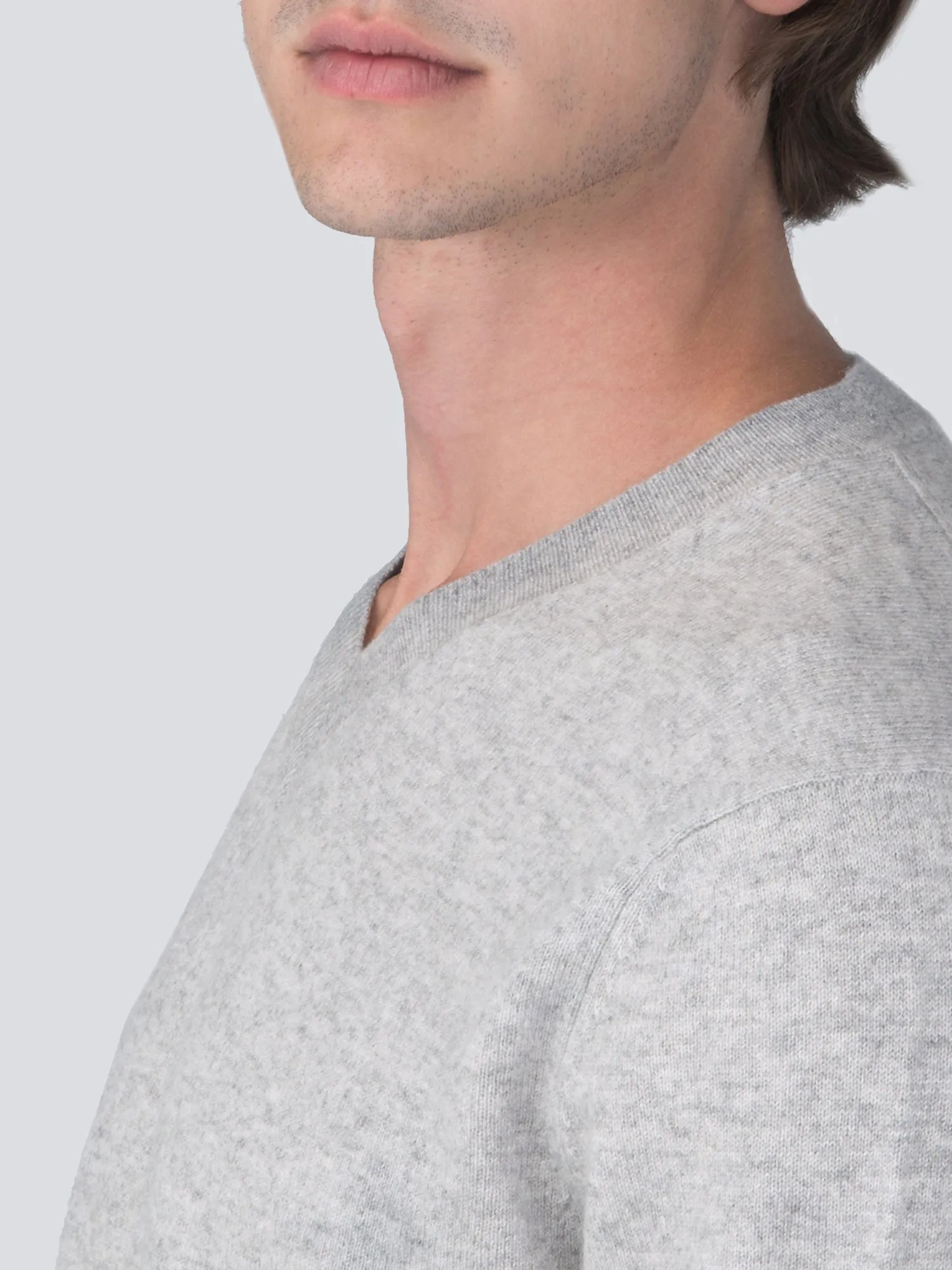 Men V Neck Sweater_Light Grey