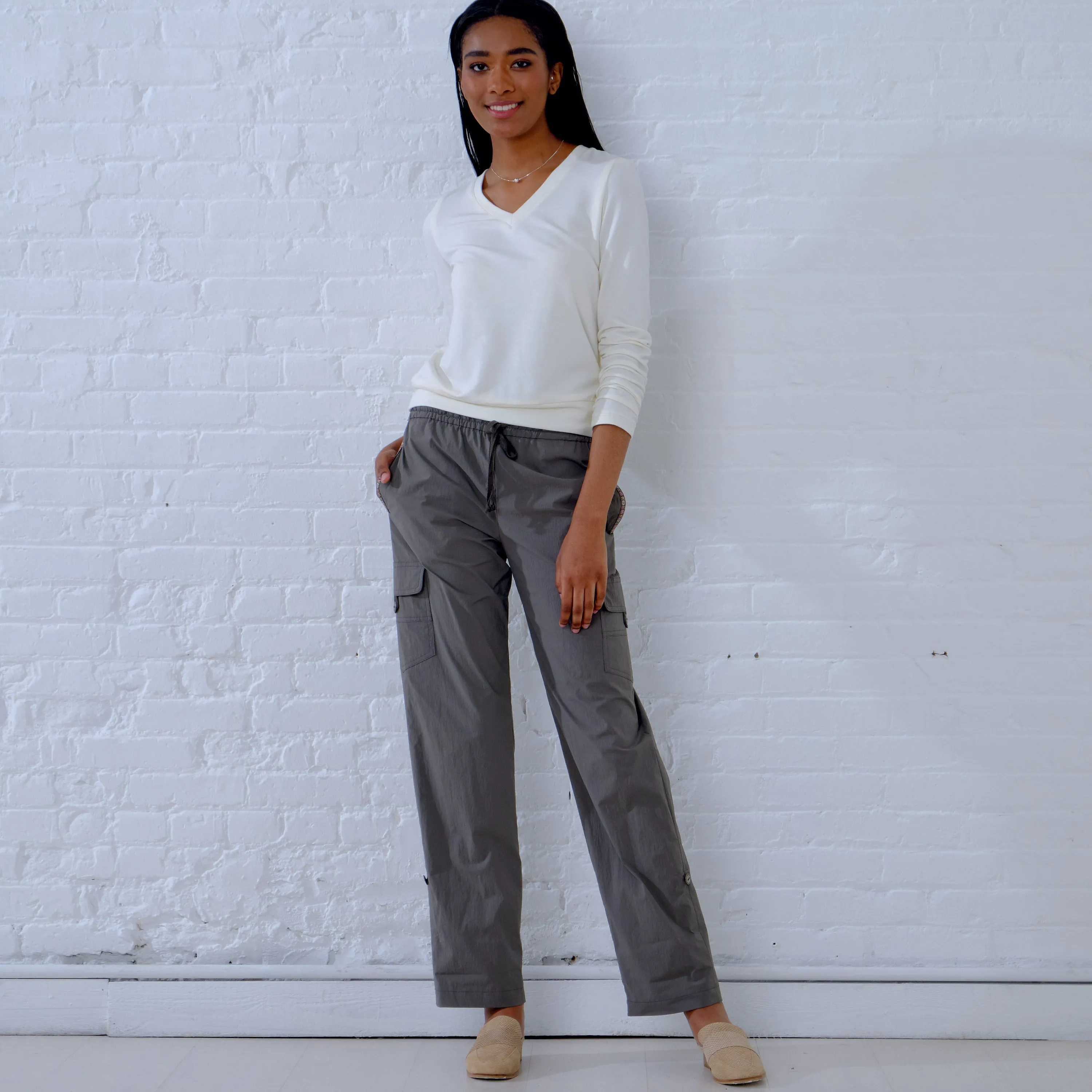 Newlook Pattern N6644 Misses' Cargo Pants and Knit Top